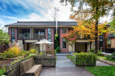 陕西省汉中市秦岭留坝高江路民宿秋景