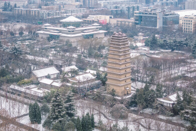 雪后西安小雁塔航拍