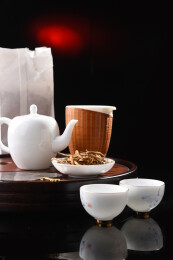 白瓷竹编功夫红茶茶具静物摄影