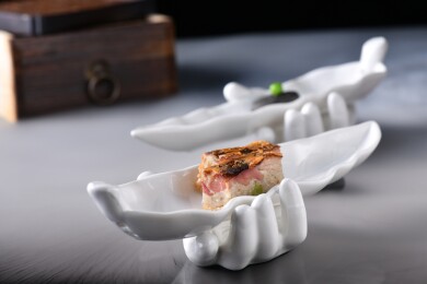 佛手瓷盏腊味蒸糕位上创意冷菜实拍