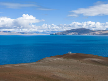 中国西藏阿里拉昂错风景