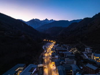 九寨华美胜地夜景航拍