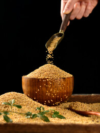 东北杂粮带壳小米