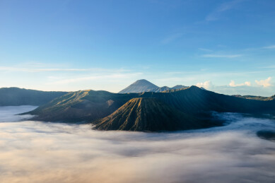 印度尼西亚布罗莫火山清晨日出风景