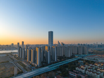 航拍上海保租房耀华璟滨公寓、耀华璟耀公寓