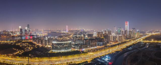 上海黄浦江夜景城市天际线