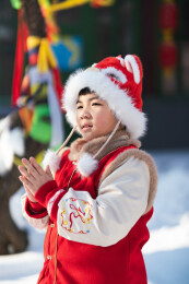 中国传统新年春节儿童红色可爱喜庆服装
