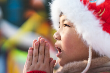 中国传统新年春节儿童红色可爱喜庆服装