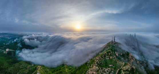 大连大黑山云海日出全景