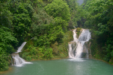 贵州荔波小七孔风景区 大七孔双龙瀑布