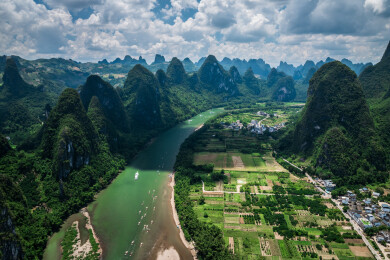 广西桂林阳朔兴坪古镇漓江航拍自然风光