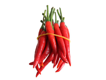 一堆蔬菜红色辣椒小米椒朝天椒特写的白底图