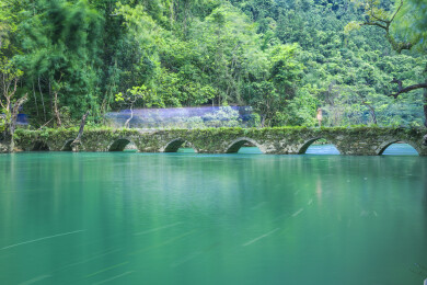 贵州荔波小七孔景区自然夏季风光