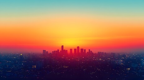 余晖中的城市天际线