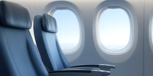 民用航空客机内部的一排座位