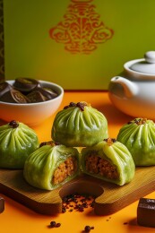 翠绿外皮的特色蒸包