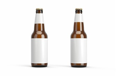 两个棕色啤酒瓶白色背景有白色盖子高清图片