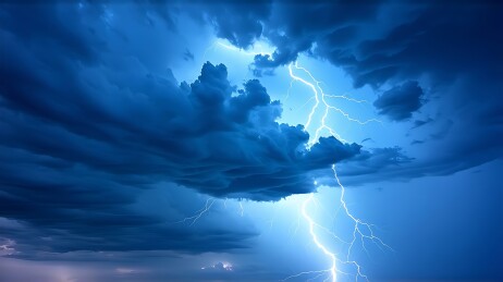 雷鸣电闪震撼天空