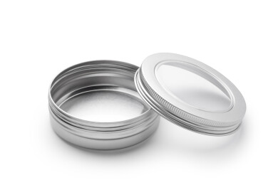 空的铁盒或铝罐，用于分装化妆品或药膏