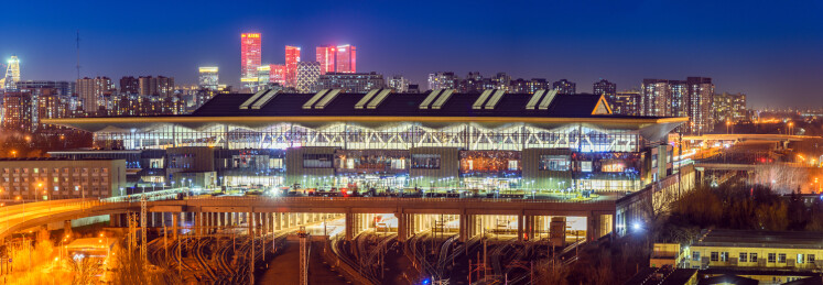 北京朝阳站火车站城市夜景车流交通建筑群