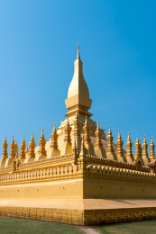 东南亚老挝首都万象塔銮寺卧佛寺