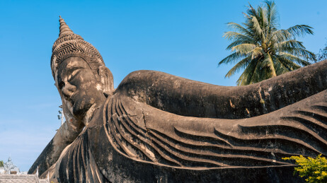 东南亚老挝首都万象万佛公园香昆寺