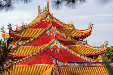 传统建筑飞檐翘角之美，摄于厦门市
