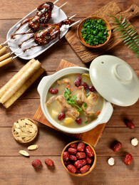 山药红枣鹌鹑汤