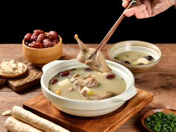 山药红枣鹌鹑汤