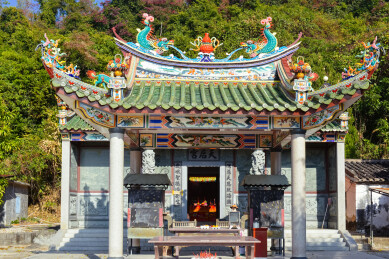 广东省惠州市巽寮湾街边的妈祖庙