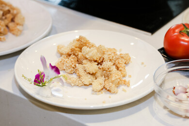 油炸小酥肉