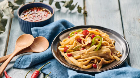 中餐美食凉菜 凉拌杏鲍菇