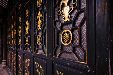 广东佛山祖庙花卉花鸟纹样玻璃花窗