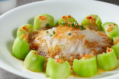 蒜茸粉丝蒸丝瓜