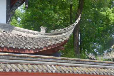 四川成都文殊院寺庙建筑传统飞檐及堆塑装饰