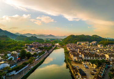 航拍安徽黄山呈坎八卦村风光