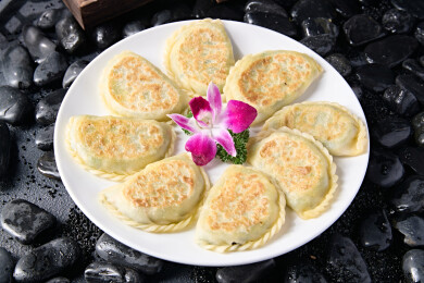 传统面食小吃韭菜盒子