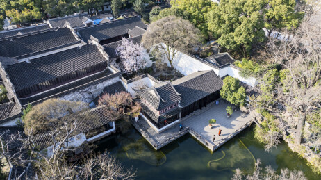 江南园林留园亭台楼阁航拍