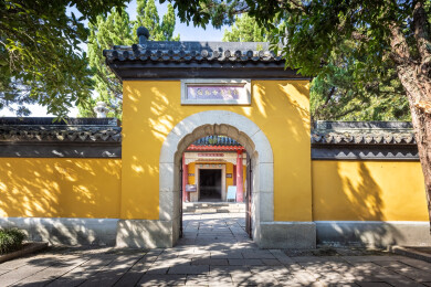 甪直古镇保圣寺古物馆
