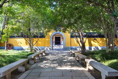 江苏省甪直古镇保圣寺禅院