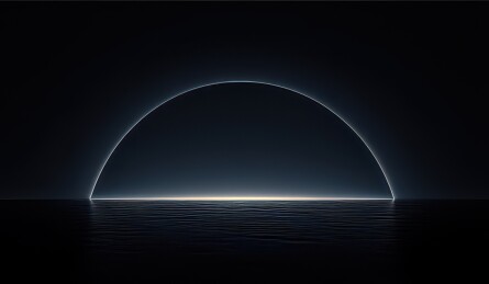 神秘弧光下的暗夜之海