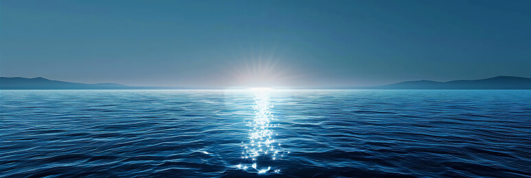 蓝色海平线风景