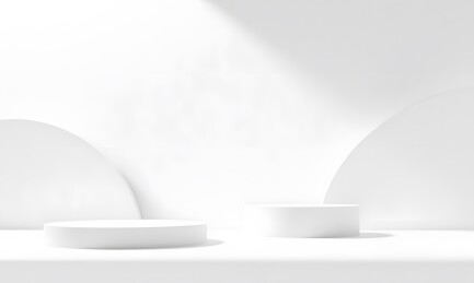 白色背景，简约设计。