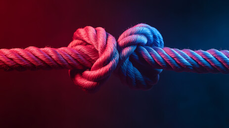 打结的绳子与灯光