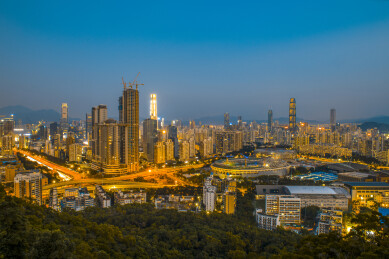 深圳福田区笔架山公园看城市夜晚风光