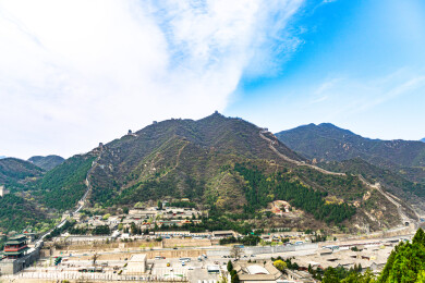 春天的北京昌平区居庸关长城西山长城全景