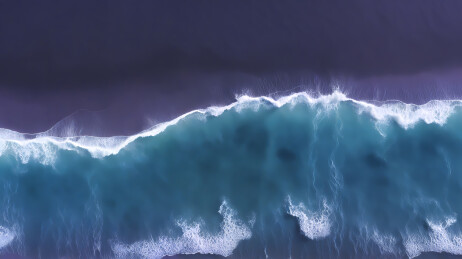 航拍海浪拍打着沙滩壁纸插画