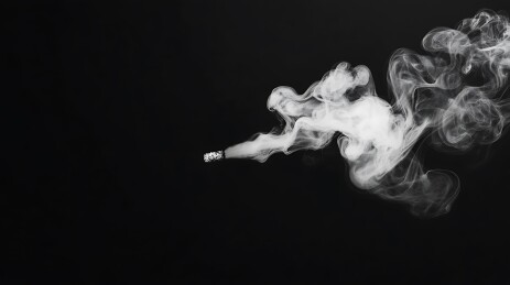 电子烟白烟缭绕