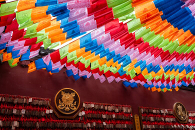 西安广仁寺藏传佛教寺庙五彩经幡风马旗