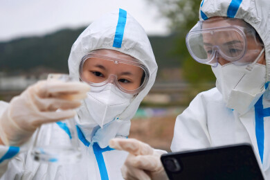 卫生工作者监测户外健康安全协议